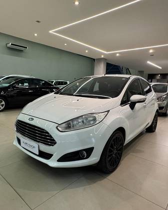 FORD FIESTA 1.6 TITANIUM PLUS HATCH 16V FLEX 4P POWERSHIFT FORD FIESTA 1.6 TITANIUM PLUS HATCH 16V FLEX 4P POWERSHIFT